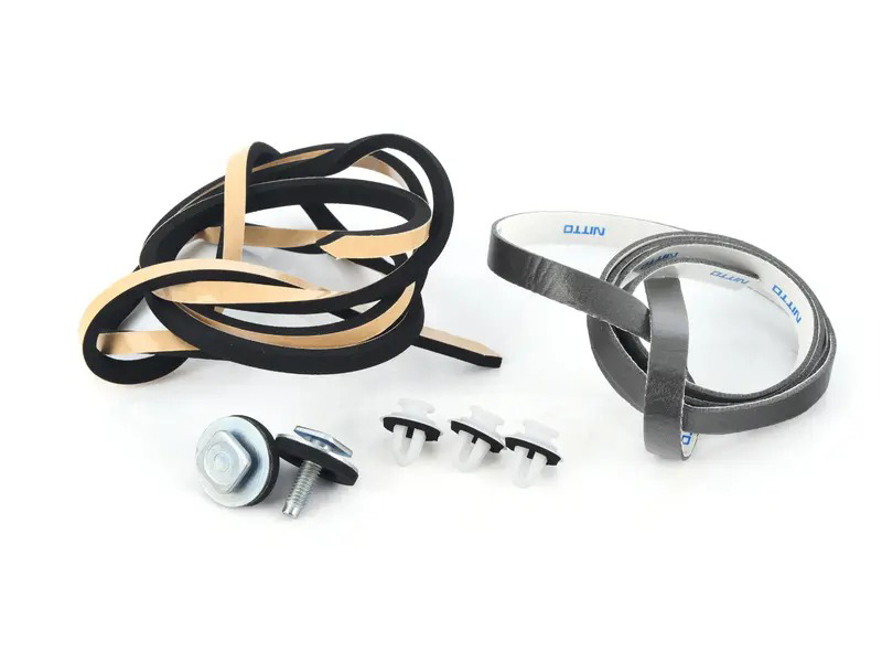 1 set of fixing parts for rear spoiler 95B898064