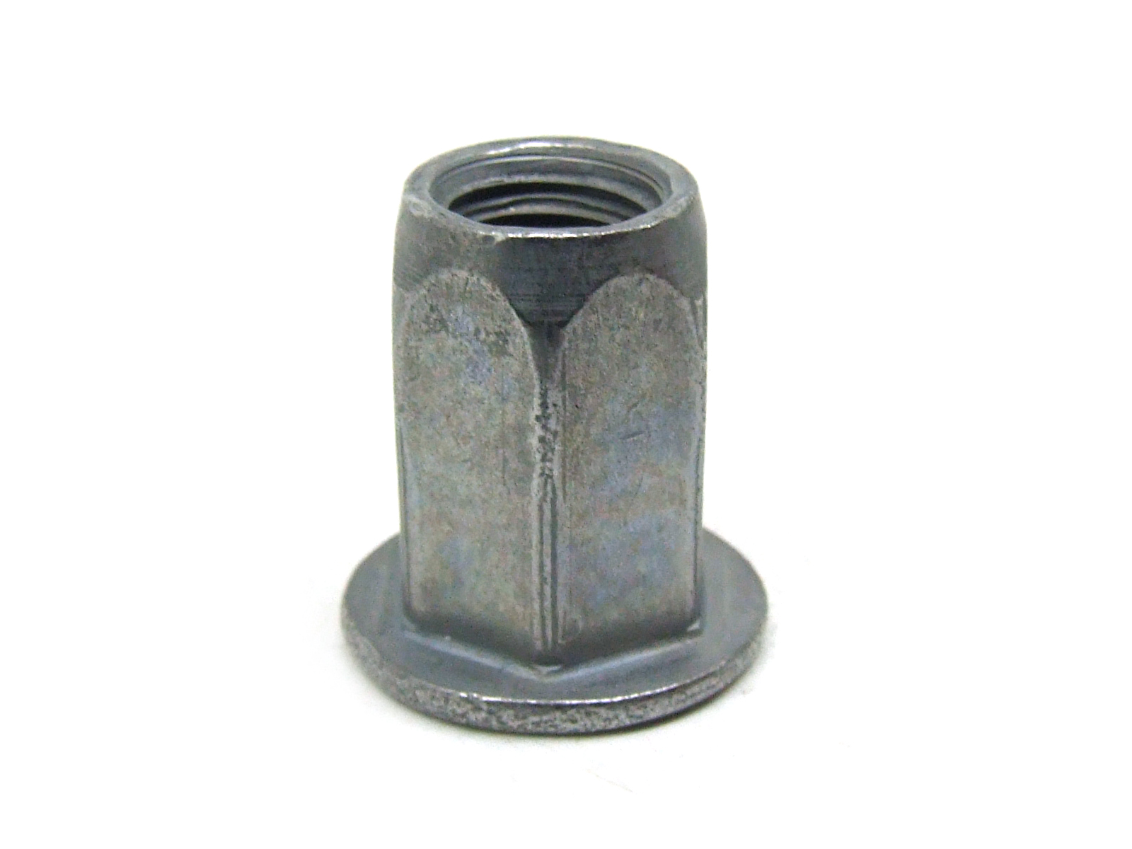 rivetted cap nut N90408504