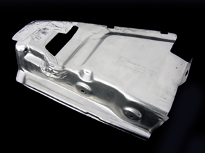 Escudo de protección térmica del paragolpes trasero. Porsche 993 Carrera - 99350564500, 99350564600