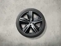 Set di ruote e pneumatici invernali dal design esclusivo Macan da 22", nero lucido. Porsche Macan-e - 95C044600N