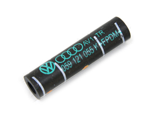 Water hose. Porsche 958 Cayenne Diesel / 95B Macan Diesel / 970 Panamera Diesel - 95810645500