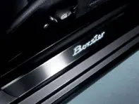 Embellecedores de umbrales laterales en acero inoxidable con logotipo, iluminados. Porsche 987 Boxster - 98704480027, 98704480033, 98755199000, 98755199001