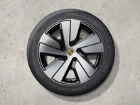 19-inch Taycan S Aero winter wheel-and-tyre set. Porsche Taycan (MK2) 2024>> - 9J1073603BB - 9J1073603BB