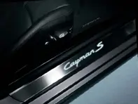 Embellecedores de umbrales laterales en acero inoxidable con logotipo, iluminados. Porsche 987C Caimán - 98704480028, 98704480034, 98755199003, 98755199002