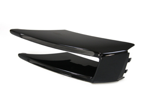 Seitlicher Grilleinsatz für vordere Stoßstange. Porsche 95B Macan Turbo - 95B807823041, 95B807824041