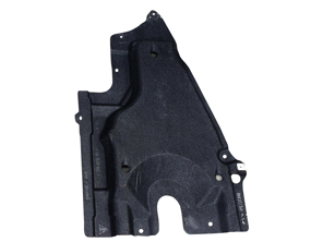 底盘饰件，后部。保时捷 9YA 卡宴 - 9Y0825213, 9Y0825214 - 9Y0 825 213, 9Y0 825 214