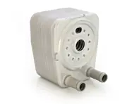 Refroidisseur d'huile de radiateur sur le moteur. Porsche 955/957/958 Cayenne - 95510702103, 95510702100, 95510702101, 95510702102