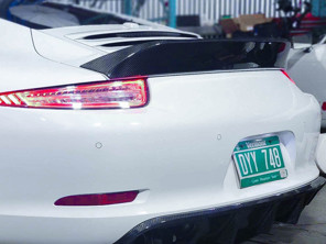Carbon ducktail en achterdiffusorkit. Porsche 991.1
