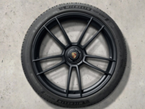 20'/21' 911 Turbo S, in zwart (zijdeglans) Lichtmetalen velgen & winterbanden Origineel Porsche voor 992 (911) GTS-modellen - 992044601BA