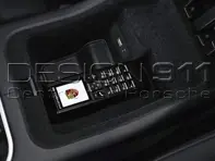 Interface audio universelle (AUX, USB par exemple pour iPod®). Porsche 958 Cayenne 2011>> - 95804490113