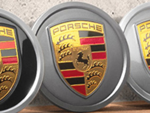 Wheel caps in Platinum (satin-gloss) with coloured Porsche Crest for Porsche Taycan / Panamera - 9J1073000C