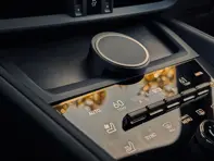 Kabelloses Telefonladegerät mit MagSafe für Porsche Macan Electric