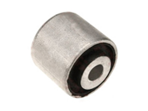 Braccio di controllo / Boccola centrale del braccio longitudinale. Porsche 95B Macan - 8K0407151F, 8K0407152F, 27484, PAC407151, PAC407152 - JBU679