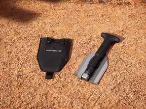 Bêche pliante Porsche - 99204401288, 99204401282