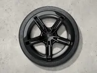 Set di cerchi e pneumatici estivi Mission E da 21 pollici verniciati in nero (lucido). Porsche Taycan (MK2) 2024>> - 9J1073663KB - 9J1073663KB