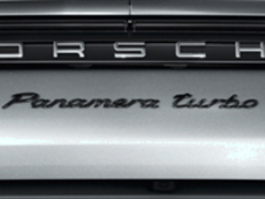 Stemma posteriore 'Panamera Turbo', colore nero. Porsche 971 Panamera 2017>> - 971044880B041