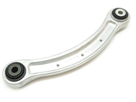 Braccio di controllo dell'assale posteriore anteriore superiore. Porsche 955/957/958 Caienna - 95533104710