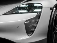 TechArt 运动型空气幕。保时捷 9J1.1 Taycan 配备 SportDesign，有效期至 2023 年 - 09J.121.171.009, 9J.121.171.001, 9J.121.171.002, 9J.121.171.003 - 09J.121.171.009