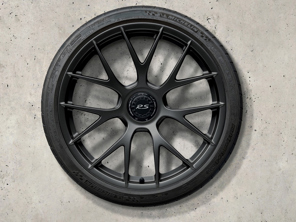 20' 718 Cayman GT4 RS magnesium forged wheel set, in Black. Original Porsche - 98204460317