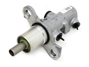 Hoofdremcilinder. Porsche 981 Boxster / 981C Cayman - 98135513026