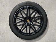 Cayenne RS Spyder Design de 21" con llantas de aleación en negro (brillante) y neumáticos de verano Porsche original - 9Y0044643F