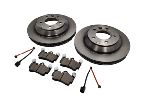 Rear brake pads and brake disc package. Porsche Cayenne 957 - 95535240131, 95535293906, 95535293902, 95535293903, 95561236532, 95561236531, 95535240131BRE, 95535293906BRE