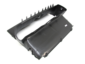 Conduit d'air de la grille centrale du pare-chocs avant. Porsche 958 Cayenne hybride - 95857532330