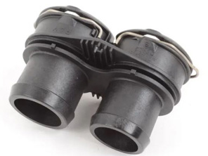 Kühlmittelschlauch-Anschlussstück. Porsche 987 Boxster / 987C Cayman / 997 - 99710625502