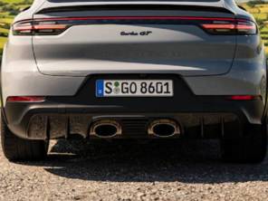 Heckstoßstangenverkleidung unten in der Mitte, Carbon schwarz glänzend. Porsche 9YA Cayenne Turbo GT Coupé - 9Y0807834MO3G