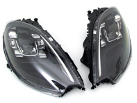 Fari anteriori a LED in nero - RHD (guida a destra). Porsche Macan - 95B04490091