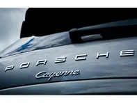 "PORSCHE" - Insignia trasera cromada para Porsche 958 Cayenne MKIII (No 95855968701) - 958559687000C1, 95855968700, 95855968701
