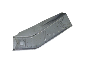 Sezione interna del passaruota in basso a destra. Porsche 914 1970-76 - 91450194421, 91450143612 - PP331, P331