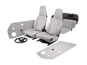 Ensemble intérieur d'occasion - Cuir matelassé gris clair avec volant MOMO Carrera RS. Porsche 964 Coupé 1989-1994 - 96452100333, 96452100333JN3, 96452100333AQK, 96452100433, 96452100433JN3, 96452100433AQK, 96452100335, 96452100335KZ2, 96452100335XN5, 96452100335XN7, 96452100335ATH, 96452100335APL, 96452100335AQL, 96452100335AVG, 96452100435, 96452100435KZ2, 96452100435XN5, 96452100435XN7, 96452100435ATH, 96452100435APL, 96452100435AQL, 96452100435AVG, 91155503145, 9115550314505T, 911555031452WJ, 911555031451ZU, 91155503244, 9115550324405T, 911555032442WJ, 911555032441ZU, 91155503156, 91155503156KZ2, 91155503156XN5, 91155503156XN7, 911555031568YR, 911555031566XL, 911555031568ZL, 91155503156D35, 91155503156E27, 91155503255, 91155503255KZ2, 91155503255XN5, 91155503255XN7, 911555032558YR, 911555032556XL, 911555032558ZL, 91155503255D35, 91155503255E27, 96455511145, 9645551114505T, 96455511145TT3, 96455511145XN8, 96455524500, 9645552450005T, 96455524500TT3, 96455524500XN8, 964555245002WJ, 96455524500ATK, 96455524500APR, 96455524500ASR, 96455524502, 9645552450205T, 96455524502TT3, 96455524502XN8, 964555245022WJ, 96455524502ATK, 96455524502APR, 96455524502ASR, 96455511146, 96455511146KZ2, 96455511146TV6, 96455511146XP1, 96455511146XP6, 96455511146XN7, 96455524501, 96455524501KZ2, 96455524501XP6, 96455524501XN7, 964555245018YR, 964555245016XL, 96455524501ATM, 96455524501APT, 96455524501D35, 96455524503, 96455524503KZ2, 96455524503XP6, 96455524503XN7, 964555245038YR, 964555245036XL, 96455524503ATM, 96455524503APT, 96455524503D35, 96455524509, 9645552450905T, 96455524508, 9645552450805T, 96455524509TT3, 96455524508TT3, 96455524511, 9645552451105T, 99334708480, 993347084808YR - INTERIOR9642