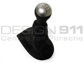 Cambio in pelle con impugnatura in lega. Porsche 986 Boxster - 986424981058YR, 98642498105VRJ, 98642498105B50