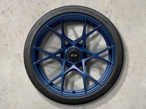 20' 718 Cayman GT4 RS Set of Forged Aluminium wheels, in Indigo Blue. Original Porsche - 98204460304