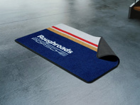 Garagenmatte – Roughroads-Design. Zwei Größen.